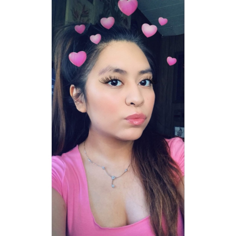 Meet your Posher, Anahi